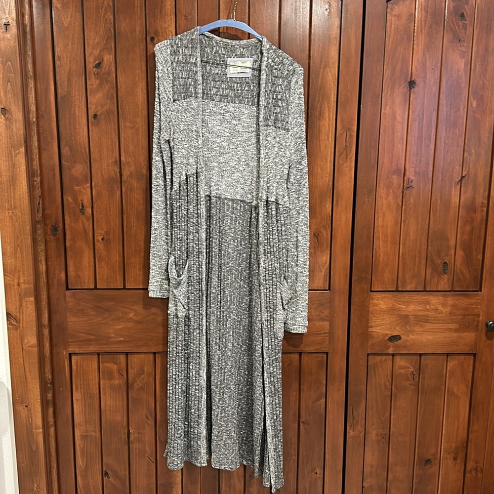 Anthropologie-Saturday Sunday line-gray cardigan with pockets